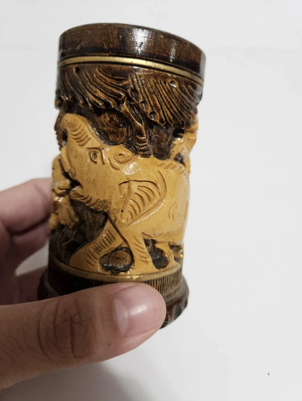 Carved Wood Desktop Pen Holder Cup with Animal Relief Design Great Condition